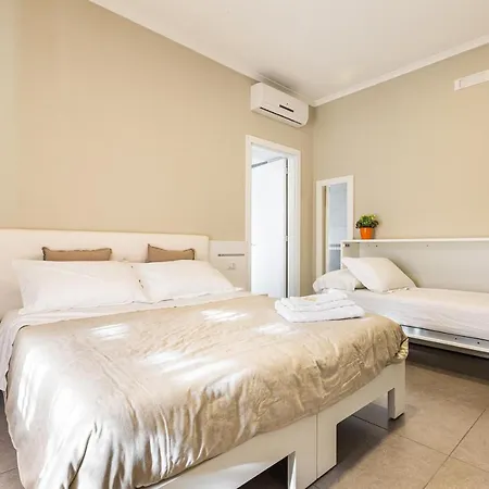 Albatro Nocleg ze śniadaniem 3*