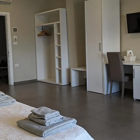 Albatro Nocleg ze śniadaniem 3*